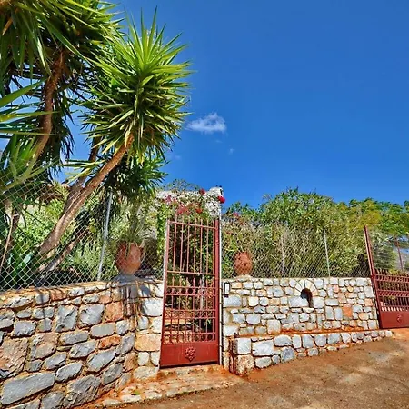 Studio Epar.od. Chosiariou-gerolimena Agios Nikolaos (Mani Peninsula)